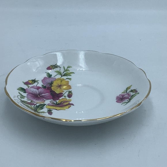 Regency English Bone China Pansy Teacup and Saucer - Picture 11 of 12